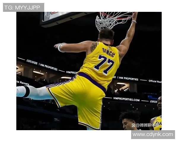 湖人对阵雷霆的精彩对决分析及比赛前瞻展望