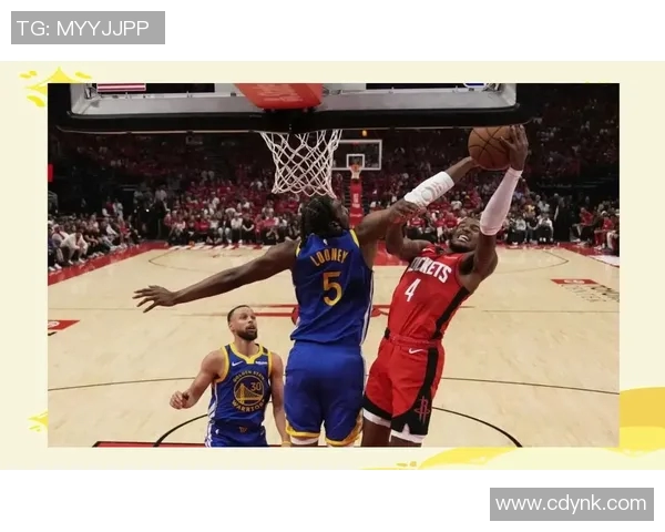 火箭与勇士的巅峰对决回顾:16至17赛季的精彩瞬间与战术分析