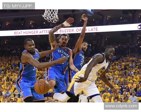 威少在2018年季后赛对阵勇士的精彩表现与关键时刻回顾